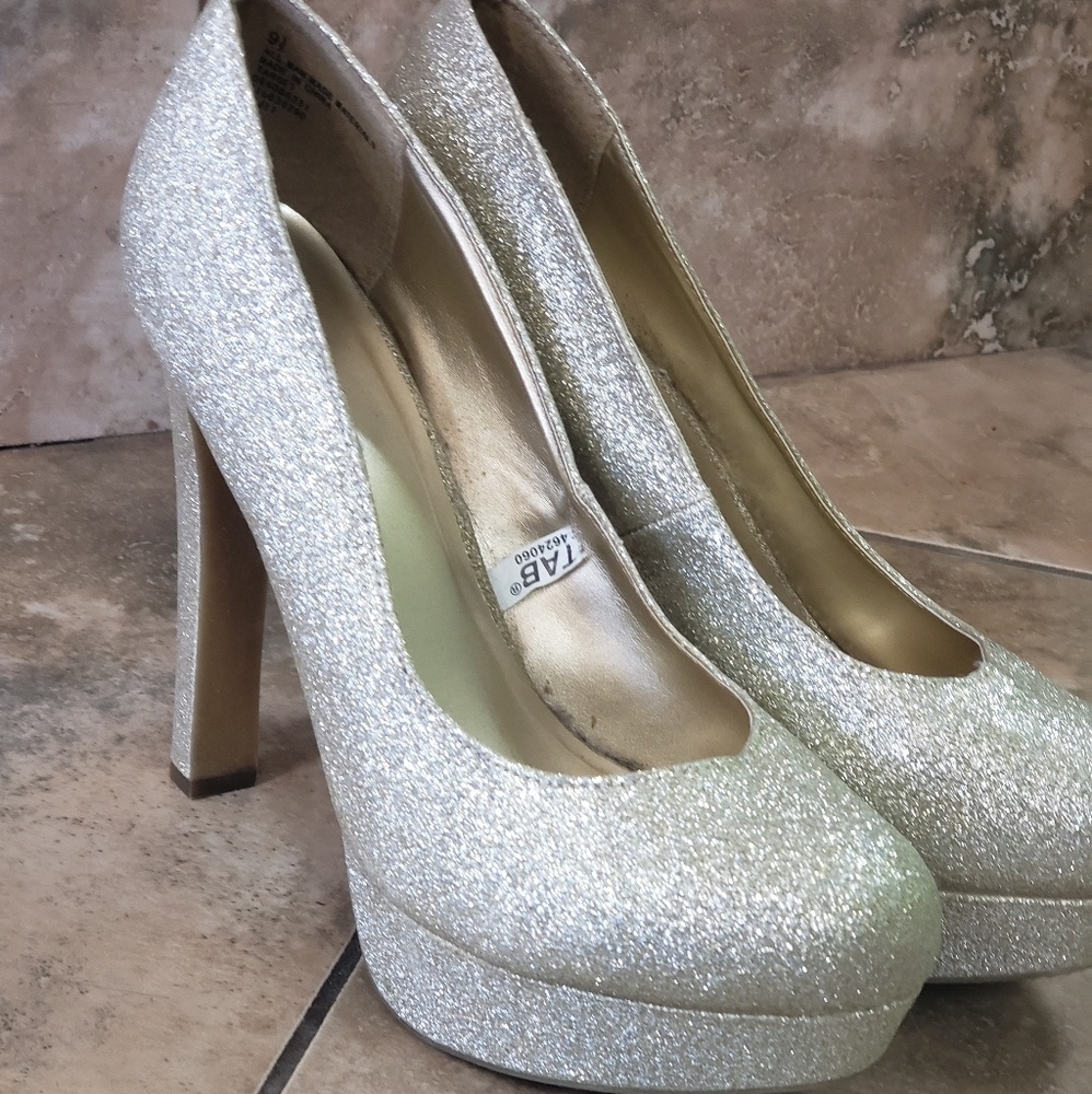 Gold glitter high heels